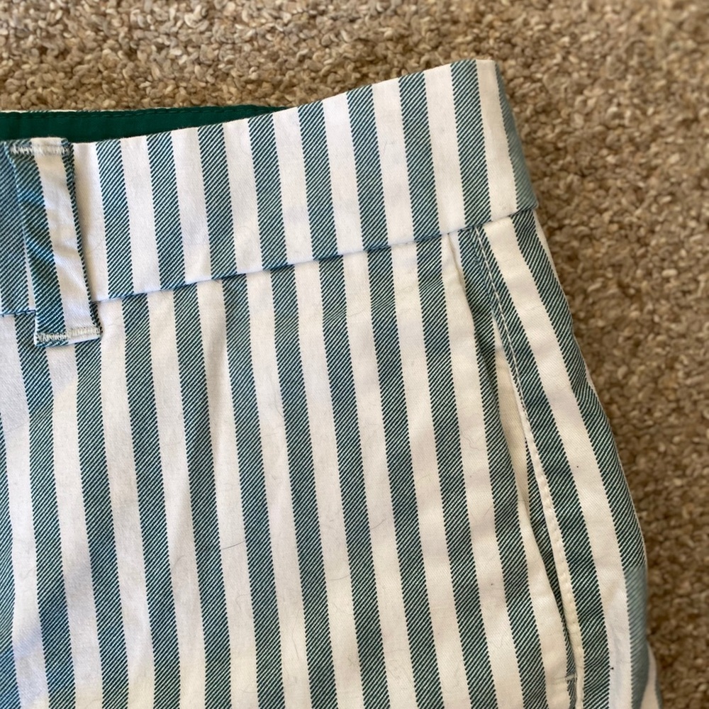 Old Navy — White and green striped shorts